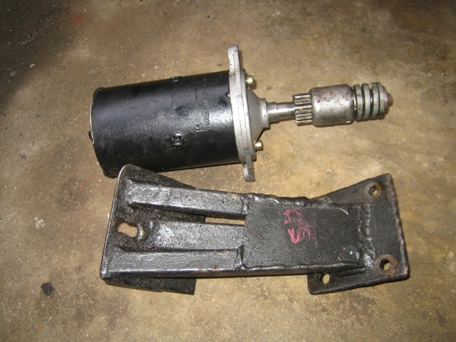 starter and engine mount